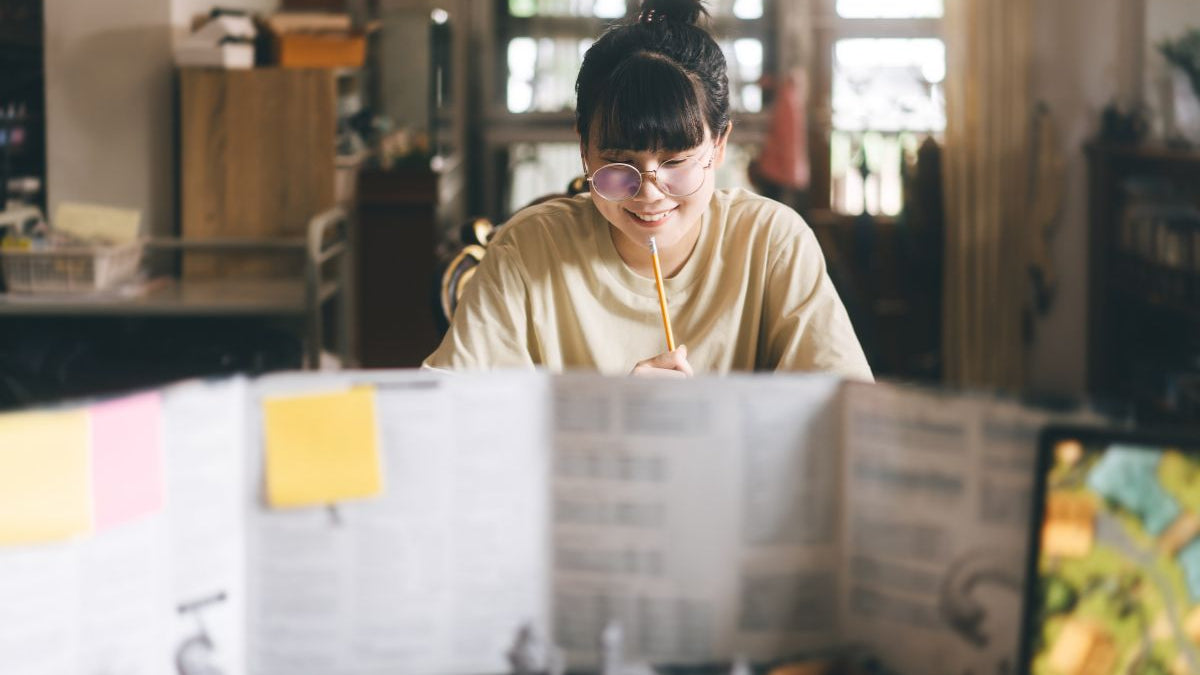 What Should You Wear To Game Night? A Geek Tropical Guide to Tabletop Style - Geek Tropical