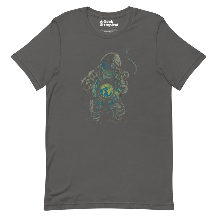 Astronaut Love Earth T-Shirt Geek Nerd Advertise to Meta Design by Tobe Fonseca FLOW DESC WRITING