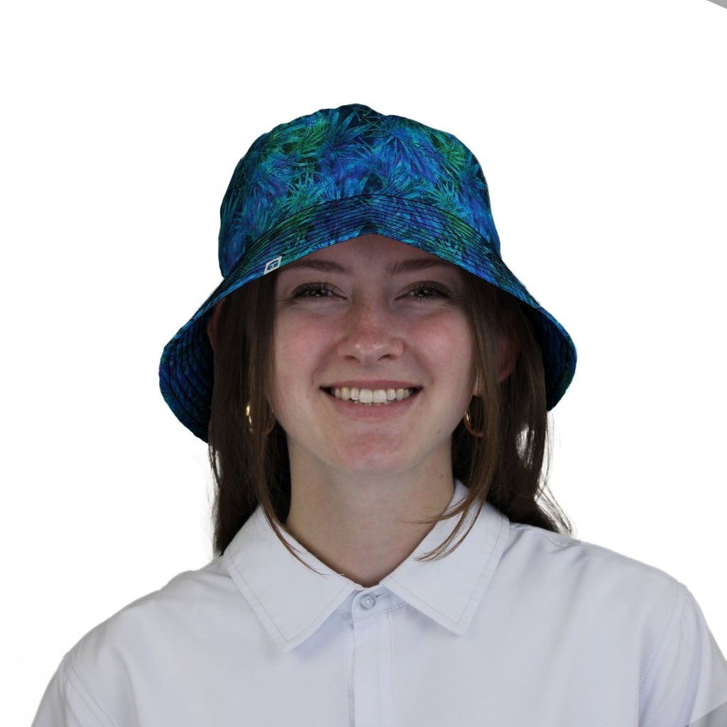 Blue Green Hawaiian Space Bucket Hat - M - Black Stitching - -