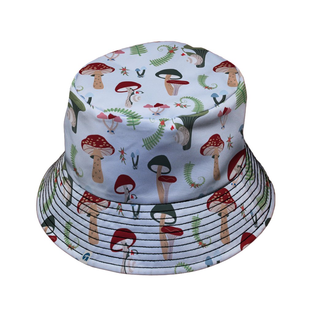 Santa Snails & Winter Mushrooms Bucket Hat - M - Black Stitching - -